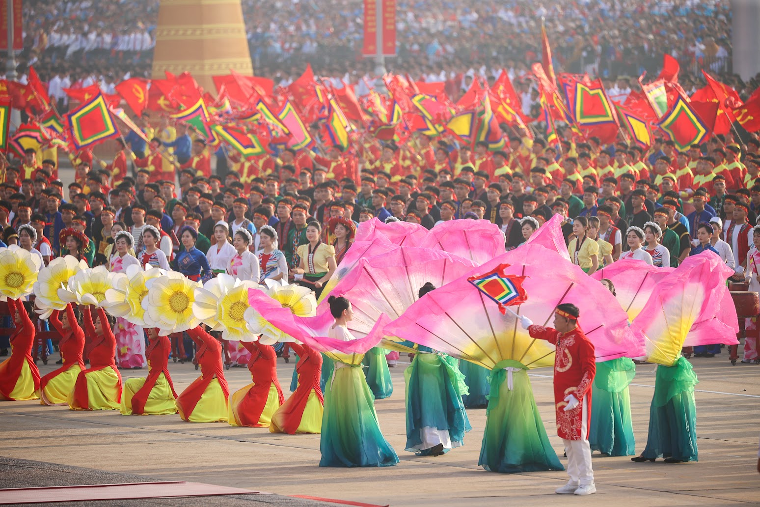 TỔNG THUẬT: Kỷ niệm trọng thể 80 năm Quốc khánh nước Cộng hòa XHCN Việt Nam- Ảnh 4.
