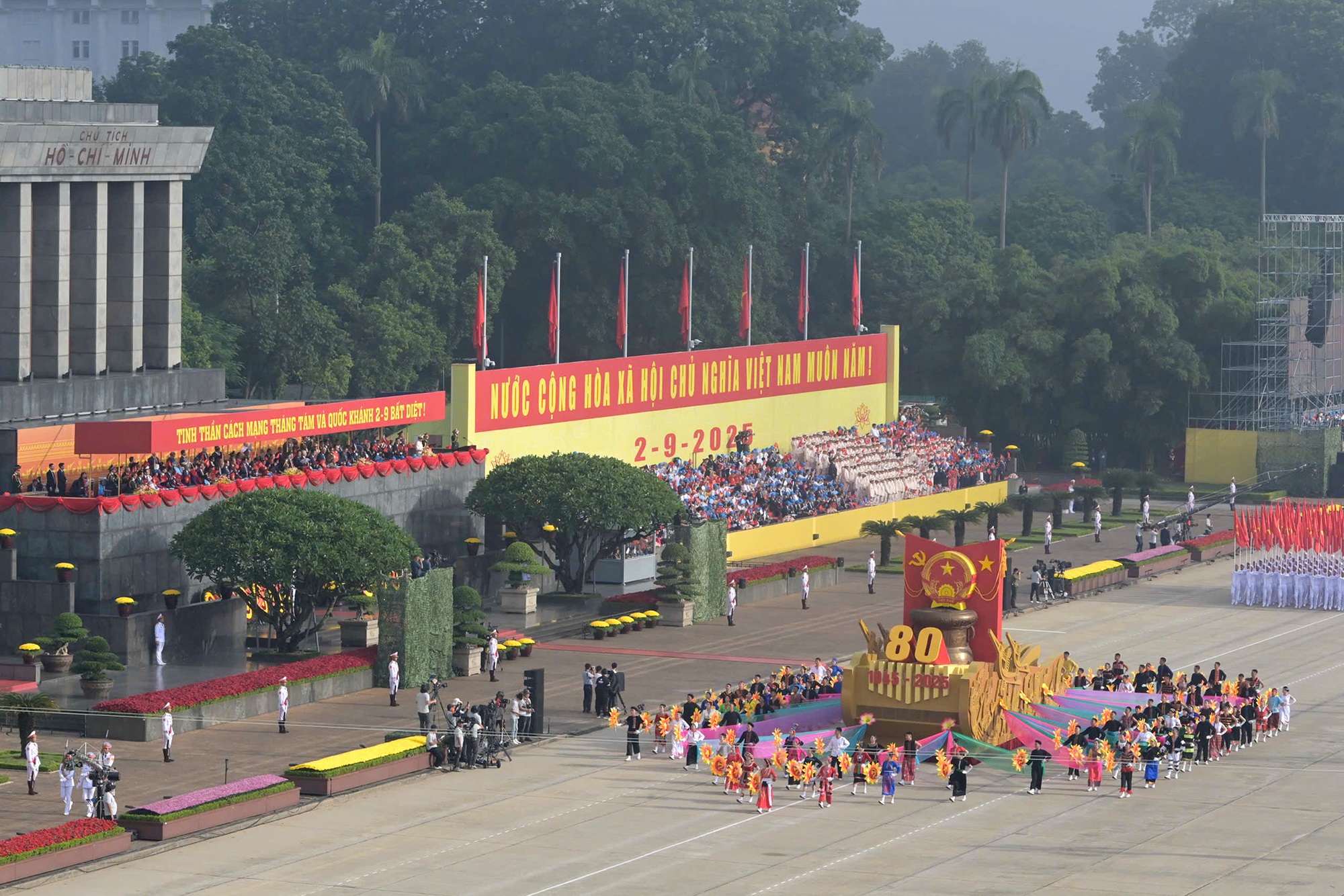 TỔNG THUẬT: Kỷ niệm trọng thể 80 năm Quốc khánh nước Cộng hòa XHCN Việt Nam- Ảnh 16.
