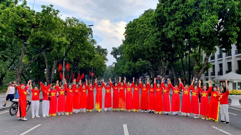 Hân hoan ngày Tết Độc lập khắp mọi miền Tổ quốc Hân hoan ngày Tết Độc lập khắp mọi miền Tổ quốc