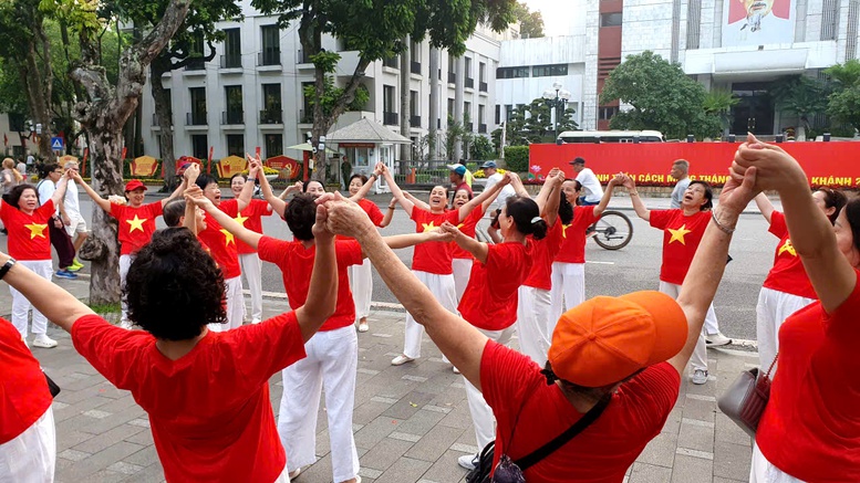 Hân hoan ngày Tết Độc lập khắp mọi miền Tổ quốc Hân hoan ngày Tết Độc lập khắp mọi miền Tổ quốc