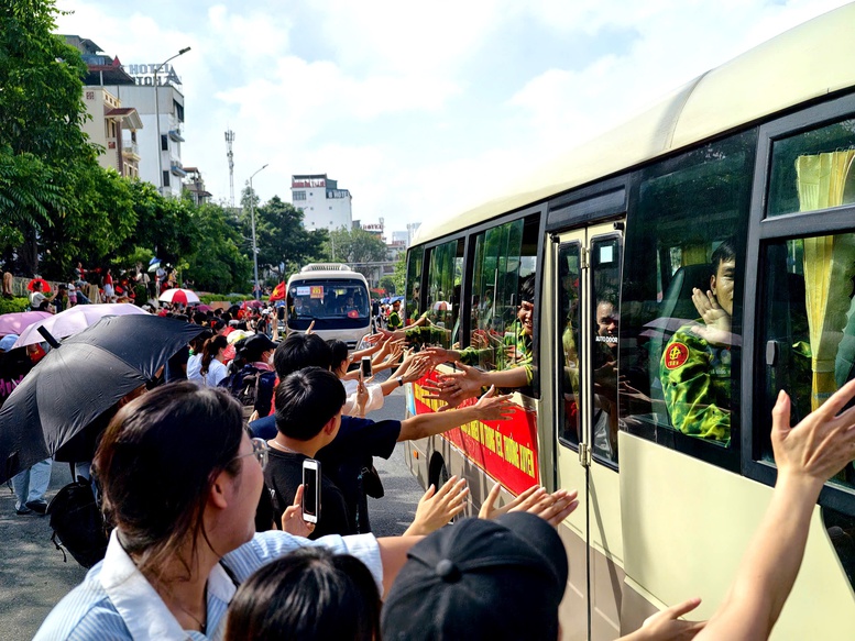 Hân hoan ngày Tết Độc lập khắp mọi miền Tổ quốc Hân hoan ngày Tết Độc lập khắp mọi miền Tổ quốc