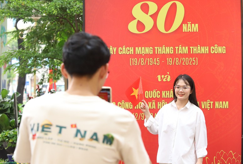 Hân hoan ngày Tết Độc lập khắp mọi miền Tổ quốc Hân hoan ngày Tết Độc lập khắp mọi miền Tổ quốc