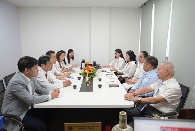 Đào tạo và phát triển nguồn nhân lực lương y đáp ứng yêu cầu khám chữa bệnh cho nhân dân