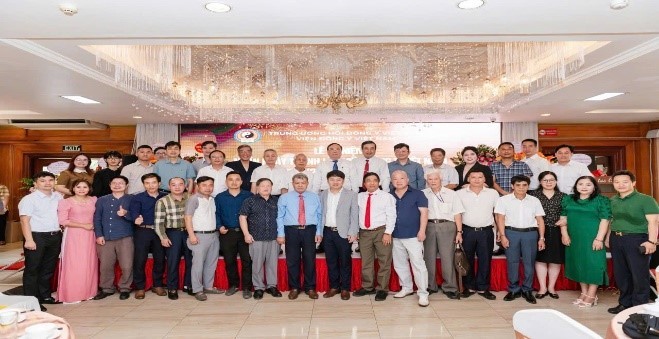 Đào tạo và phát triển nguồn nhân lực lương y đáp ứng yêu cầu khám chữa bệnh cho nhân dân