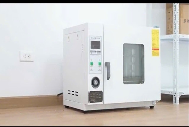 Đào tạo và phát triển nguồn nhân lực lương y đáp ứng yêu cầu khám chữa bệnh cho nhân dân