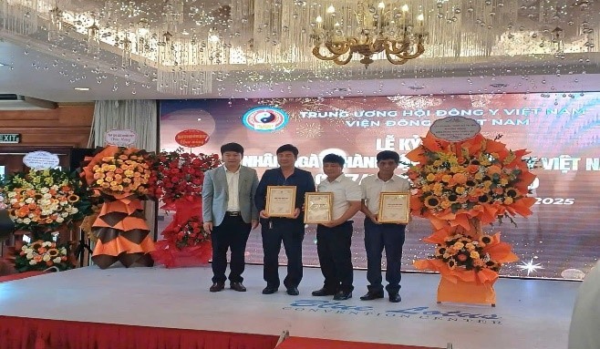 Đào tạo và phát triển nguồn nhân lực lương y đáp ứng yêu cầu khám chữa bệnh cho nhân dân