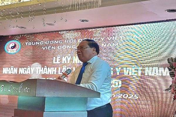 Đào tạo và phát triển nguồn nhân lực lương y đáp ứng yêu cầu khám chữa bệnh cho nhân dân