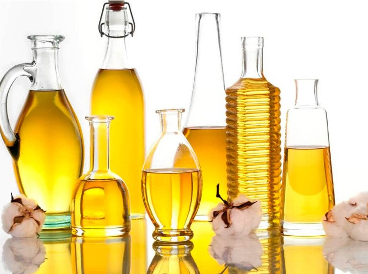 Lựa chọn dầu ăn đúng cách để bảo vệ sức khỏe tim mạch