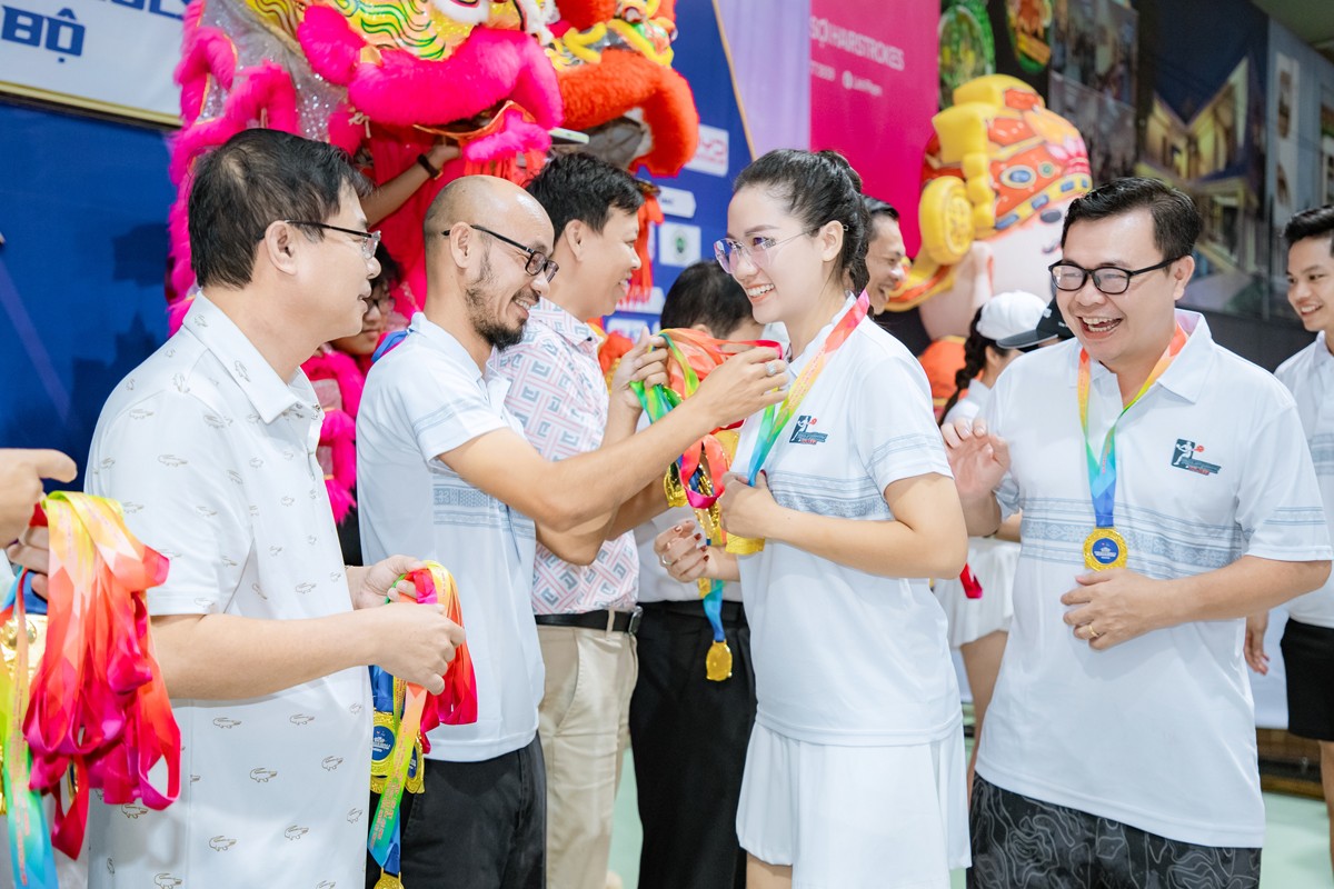 Những hình ảnh ấn tượng tại Giải  Pickleball CLB Doanh nhân trẻ Đắk Lắk, báo chí, nghệ sĩ và KOLs