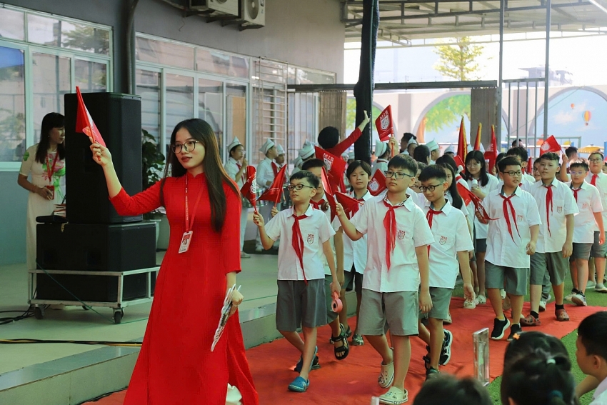 Năm học mới tại MIS: Vững bước với trí tuệ, lan tỏa bằng trái tim Năm học mới tại MIS: Vững bước với trí tuệ, lan tỏa bằng trái tim