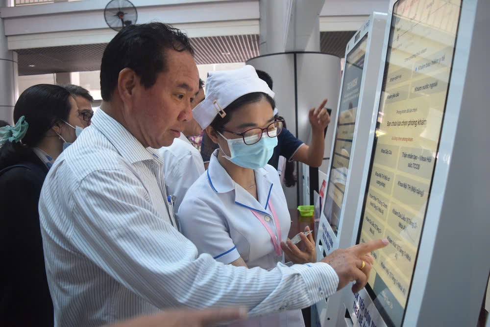 Ngành Y tế Đắk Lắk đẩy mạnh chuyển đổi số Ngành Y tế Đắk Lắk đẩy mạnh chuyển đổi số