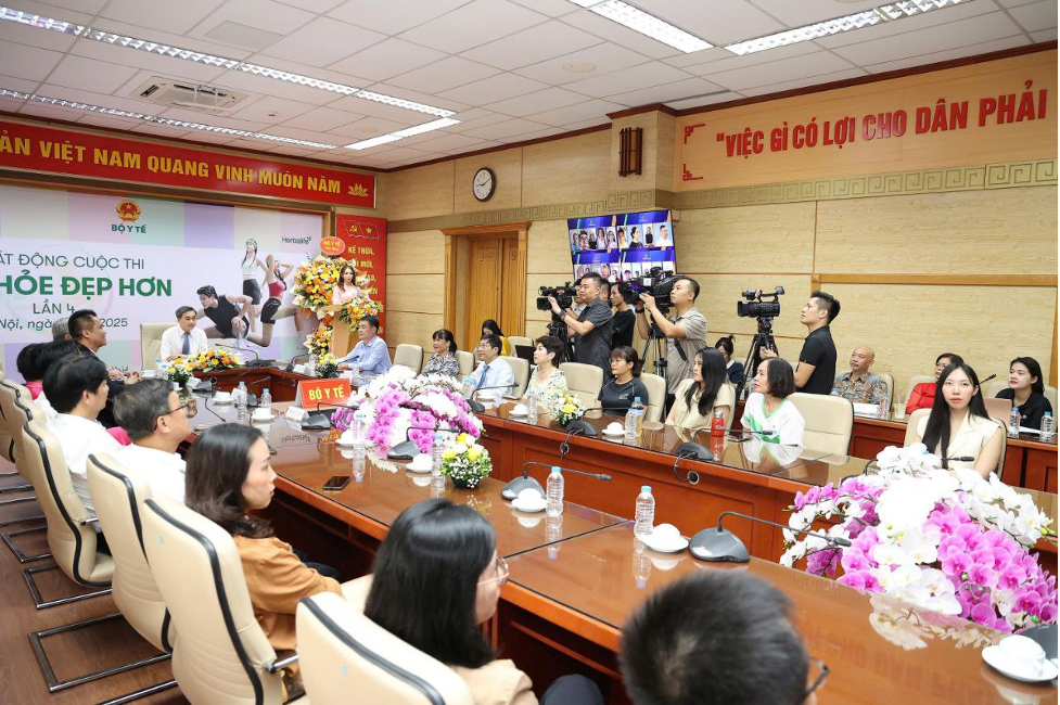 Truyền cảm hứng cho cộng đồng nâng cao sức khoẻ và hạnh phúc của bản thân Truyền cảm hứng cho cộng đồng nâng cao sức khoẻ và hạnh phúc của bản thân