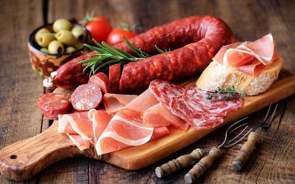 Thịt chế biến sẵn: Món ăn nguy hại đang được ưa chuộng