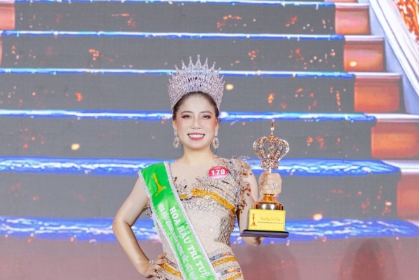 Hoa hậu Doanh nhân Hương sắc Việt Nam 2025: Tân Hoa hậu Trí tuệ xướng tên Cựu Hoa khôi Nguyễn Thị Hằng Nga