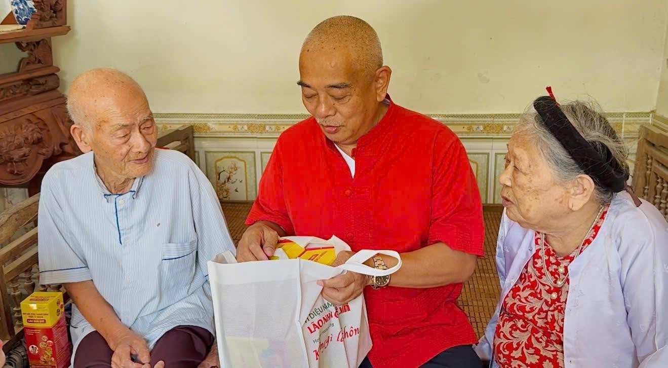 Hành trình hồi phục sức khoẻ bất ngờ của cụ Ông nhờ sức mạnh y học cổ truyền