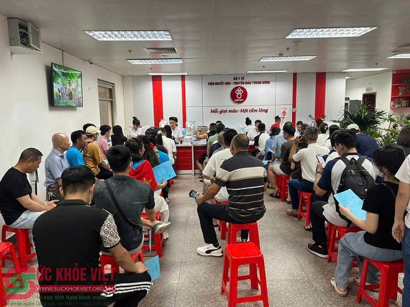 “Lửa hồng yêu thương” – Hiến máu nhân đạo và sẻ chia cùng bệnh nhân nhi ung thư tại Viện Huyết học - Truyền máu Trung ương