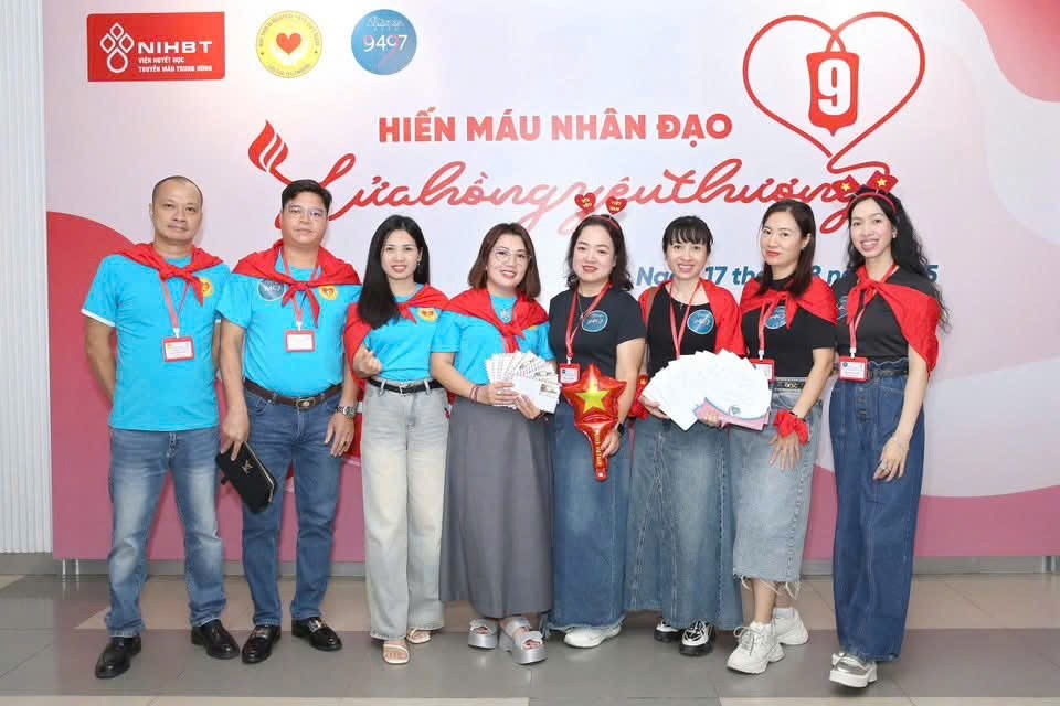 “Lửa hồng yêu thương” – Hiến máu nhân đạo và sẻ chia cùng bệnh nhân nhi ung thư tại Viện Huyết học - Truyền máu Trung ương