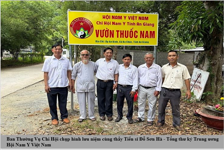 Trung ương Hội Nam Y Việt Nam làm việc với Chi hội Nam Y tỉnh An Giang về mô hình phát triển cây dược liệu