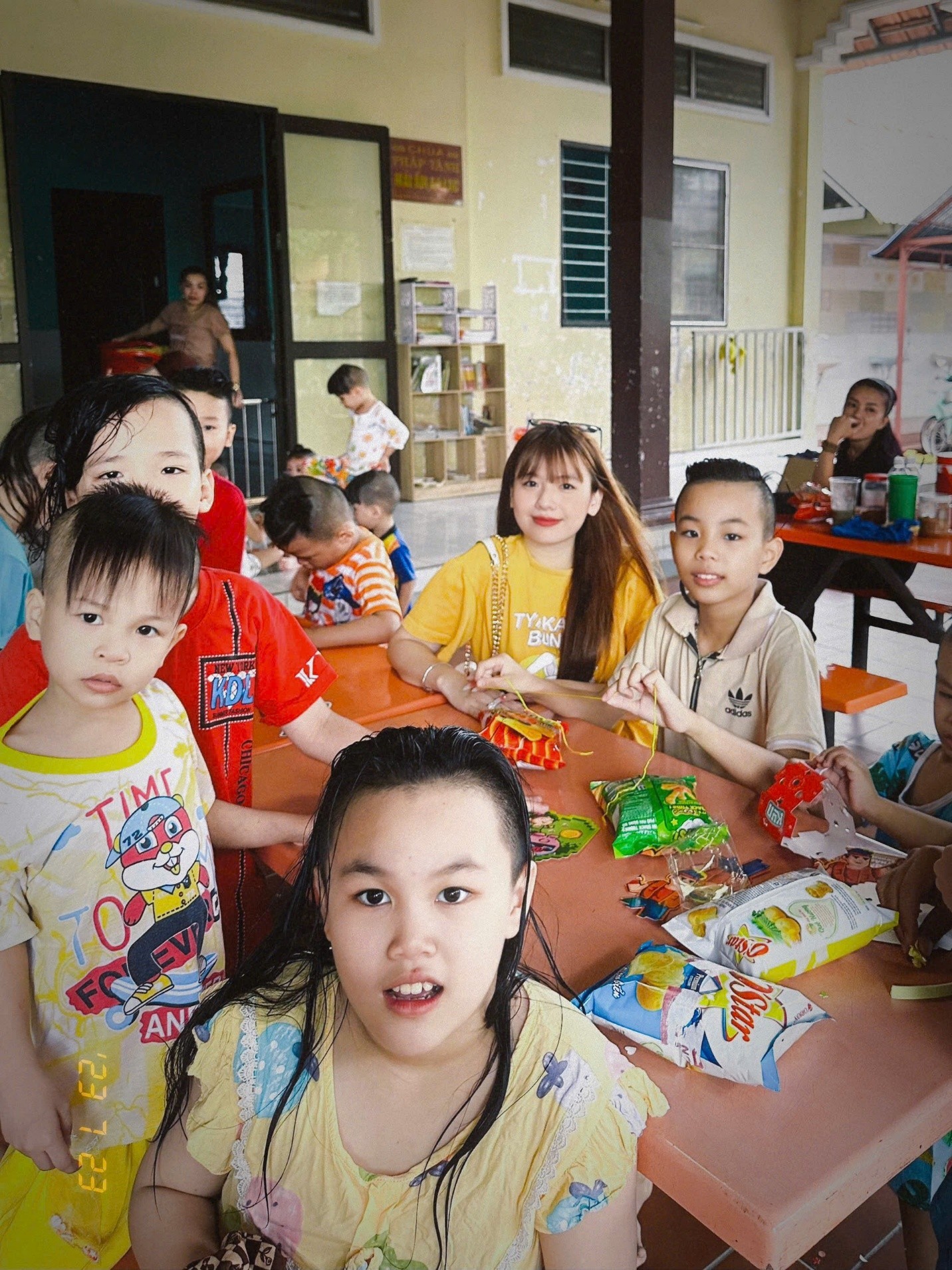 Diễn viên, Hotgirl Trang Nơ: Vẻ đẹp song hành cùng tấm lòng thiện nguyện