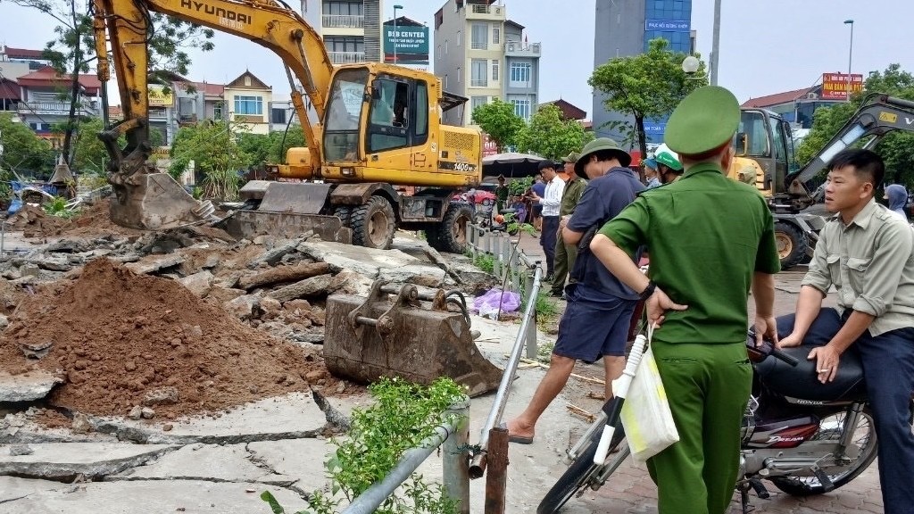 Ra quân chỉnh trang đô thị tuyến đường Võ Nguyên Giáp tại xã Vĩnh Thanh