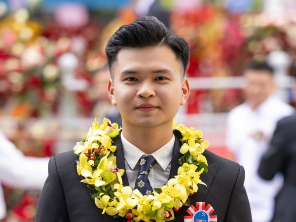 Vinh danh sinh viên Lý Quốc Tuyên – Gương mặt tiêu biểu trong NCKH, Đoàn hội và phục vụ cộng đồng