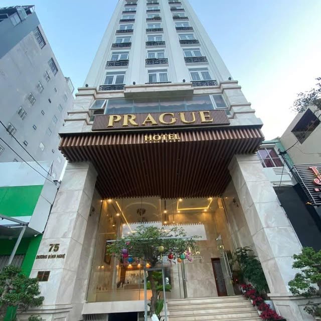 Bị phạt 261 triệu đồng: Prague Hotel ở Đà Nẵng “lộ” hàng loạt vi phạm môi trường và an toàn thực phẩm