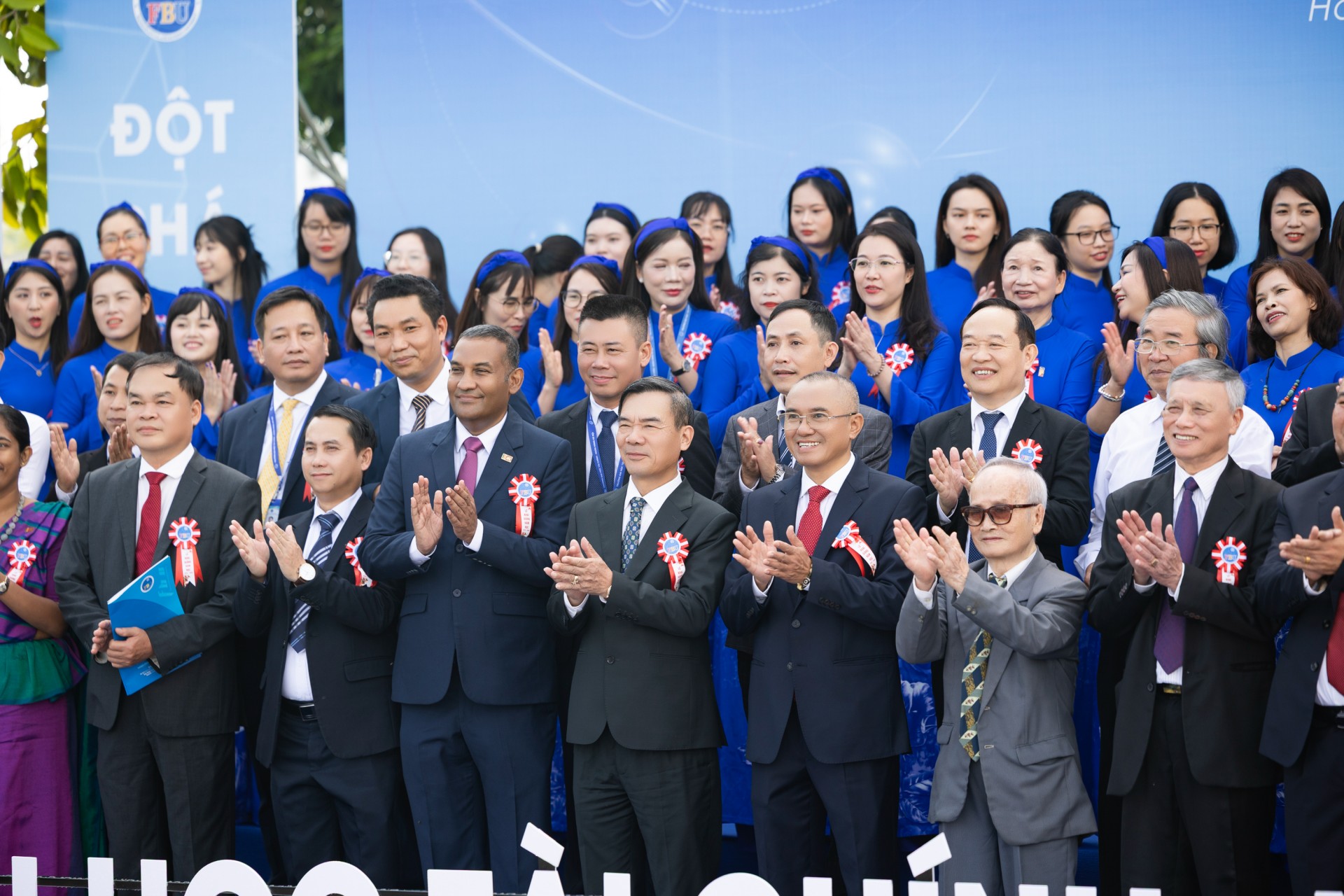 Lễ khai giảng năm học 2025-2026: Khởi đầu mới, khát vọng mới tại trường Đại Học Tài chính – Ngân hàng Hà Nội