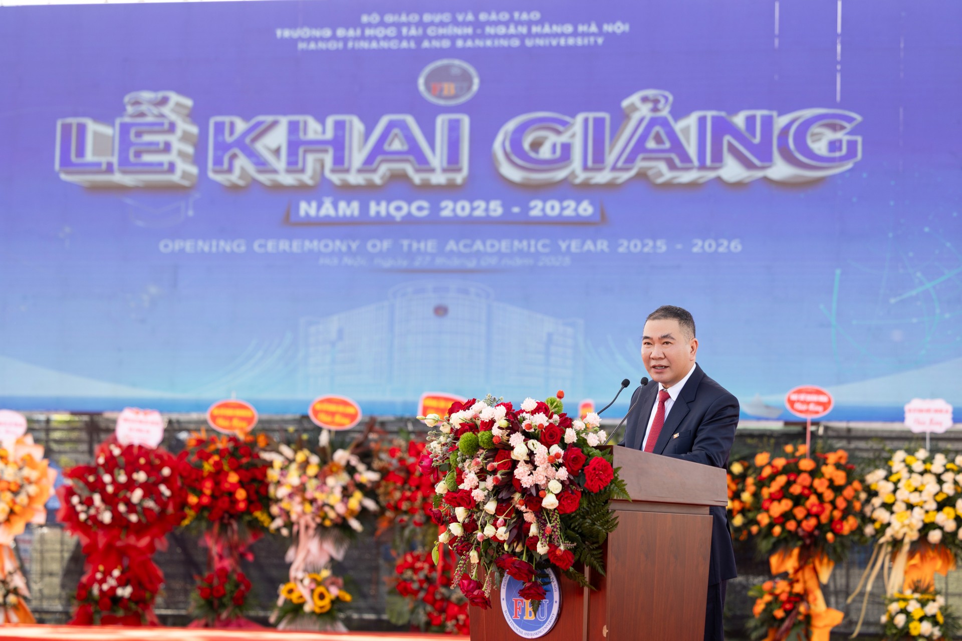 Lễ khai giảng năm học 2025-2026: Khởi đầu mới, khát vọng mới tại trường Đại Học Tài chính – Ngân hàng Hà Nội