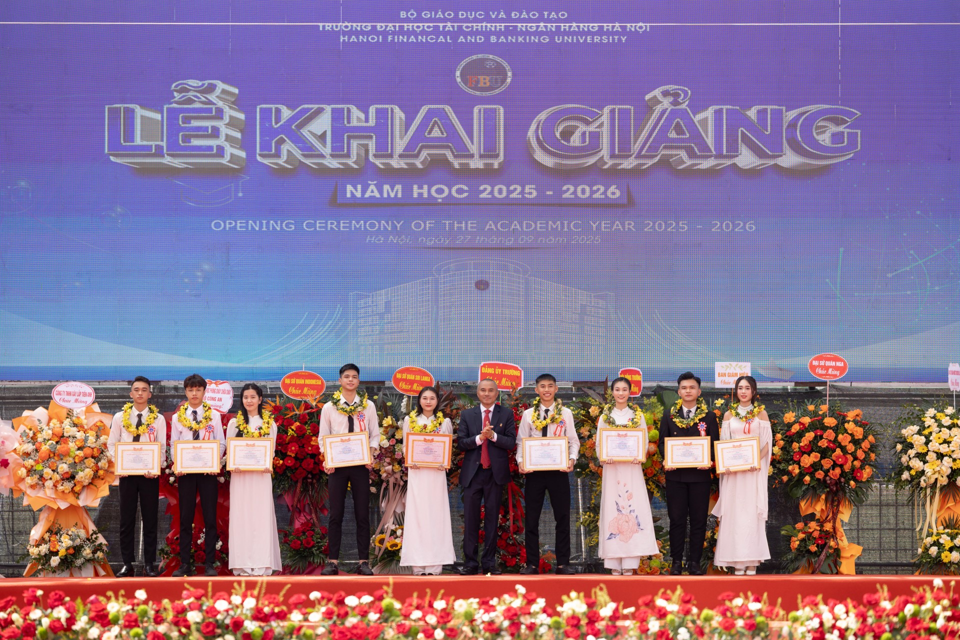 Lễ khai giảng năm học 2025-2026: Khởi đầu mới, khát vọng mới tại trường Đại Học Tài chính – Ngân hàng Hà Nội