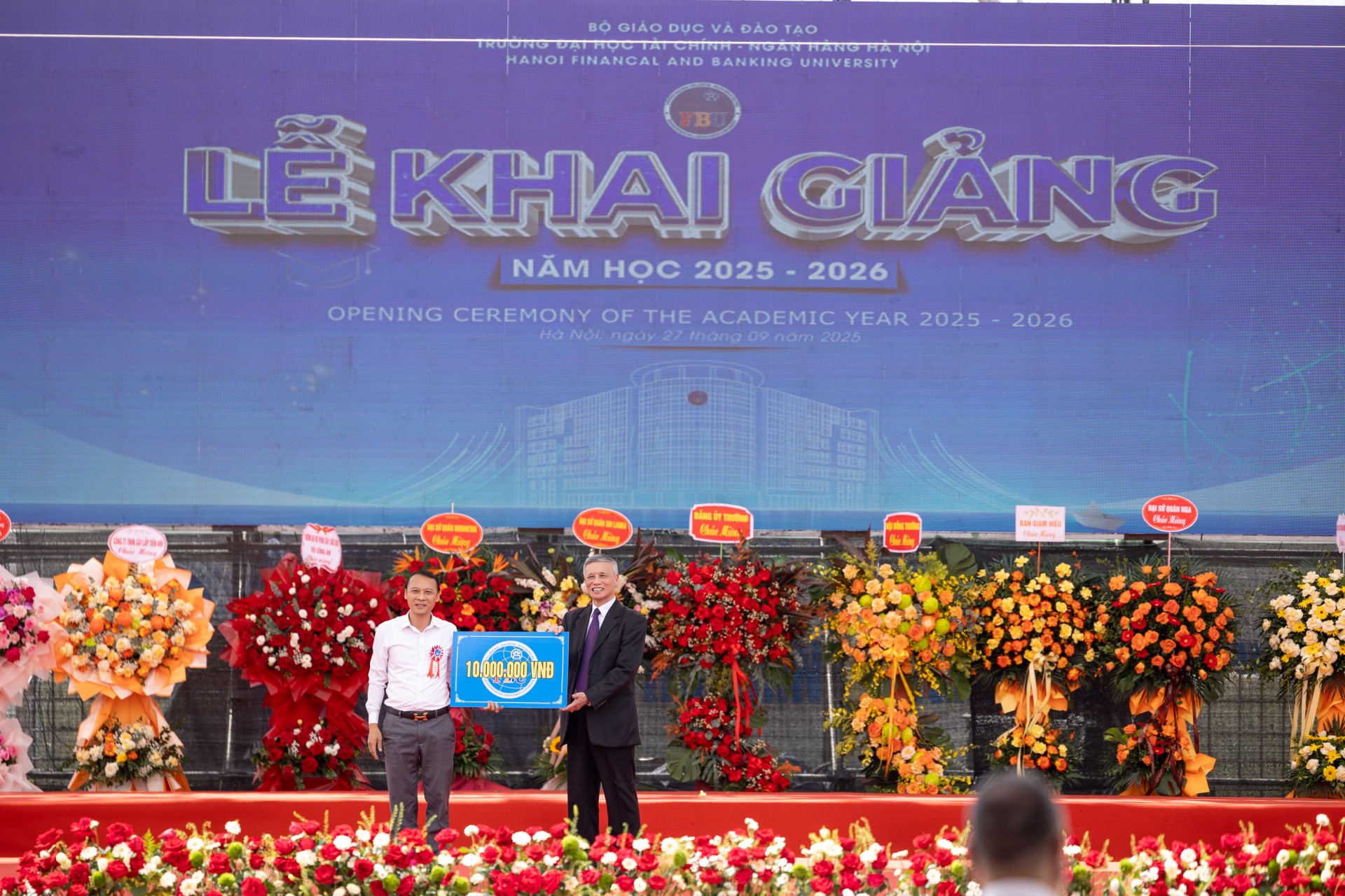 Lễ khai giảng năm học 2025-2026: Khởi đầu mới, khát vọng mới tại trường Đại Học Tài chính – Ngân hàng Hà Nội