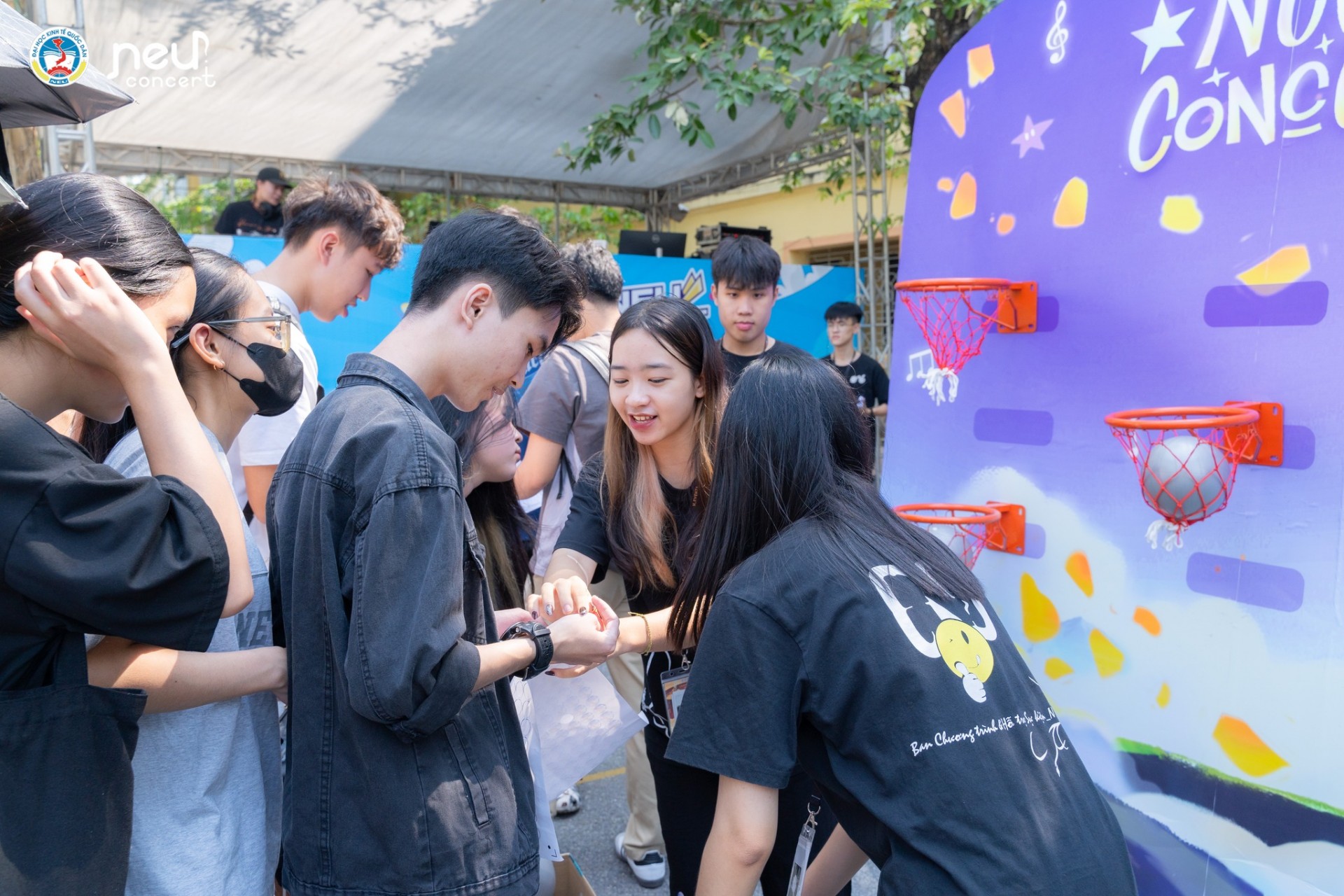 NEU CONCERT 2025: Khởi động náo nhiệt cùng chuỗi hoạt động chào tân hoành tráng nhất tại NEU
