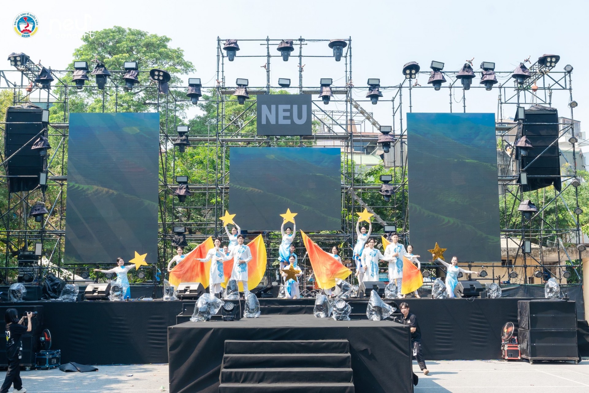 NEU CONCERT 2025: Khởi động náo nhiệt cùng chuỗi hoạt động chào tân hoành tráng nhất tại NEU