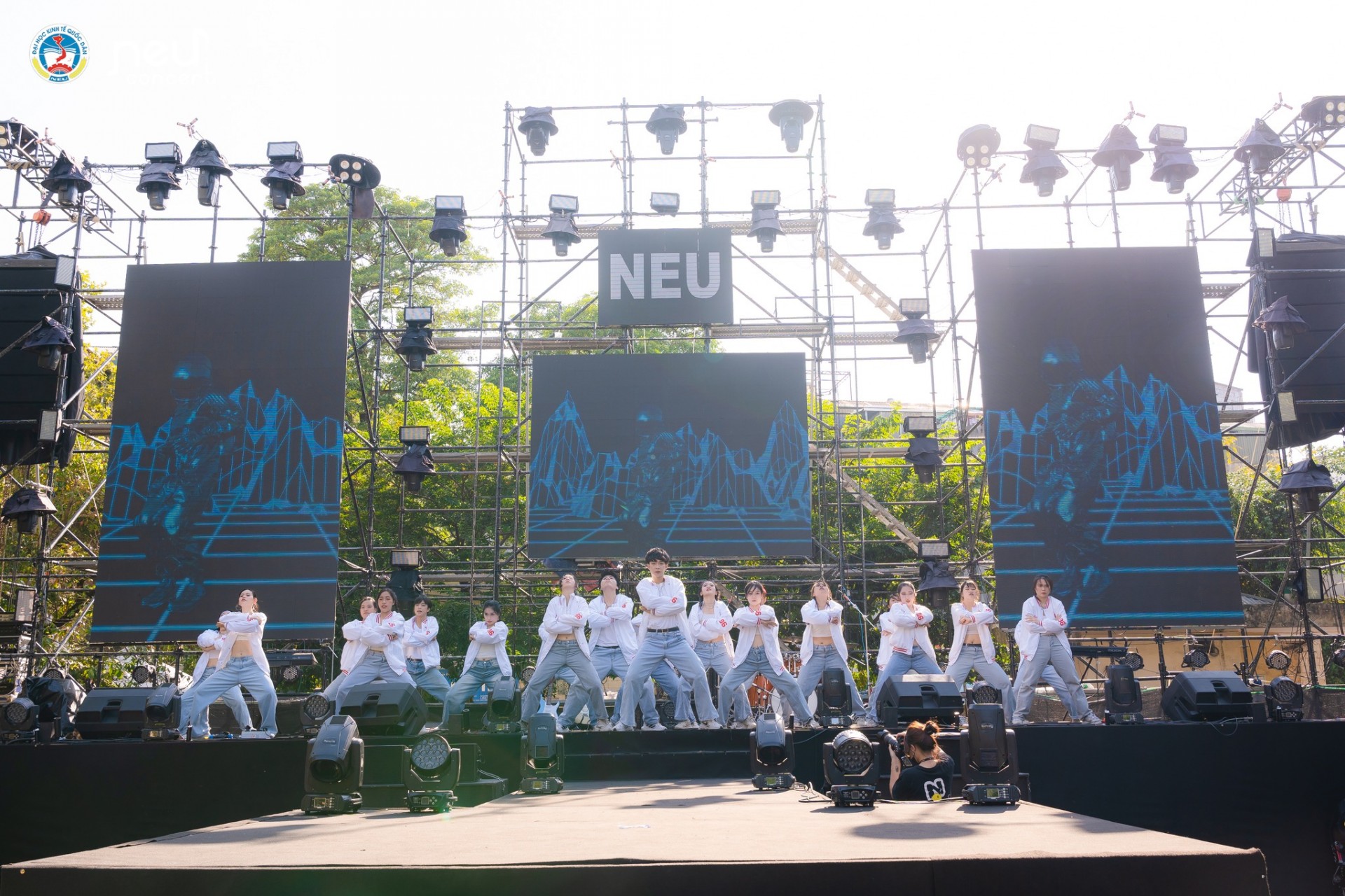NEU CONCERT 2025: Khởi động náo nhiệt cùng chuỗi hoạt động chào tân hoành tráng nhất tại NEU
