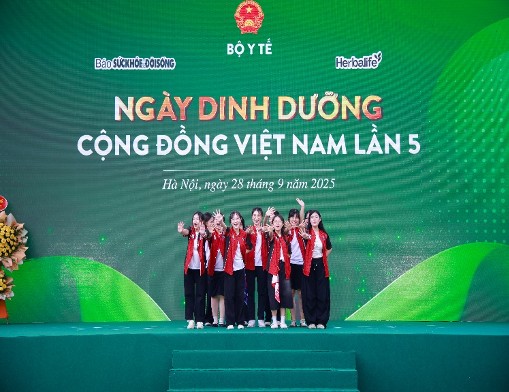 Khuyến khích cộng đồng áp dụng lối sống năng động, lành mạnh