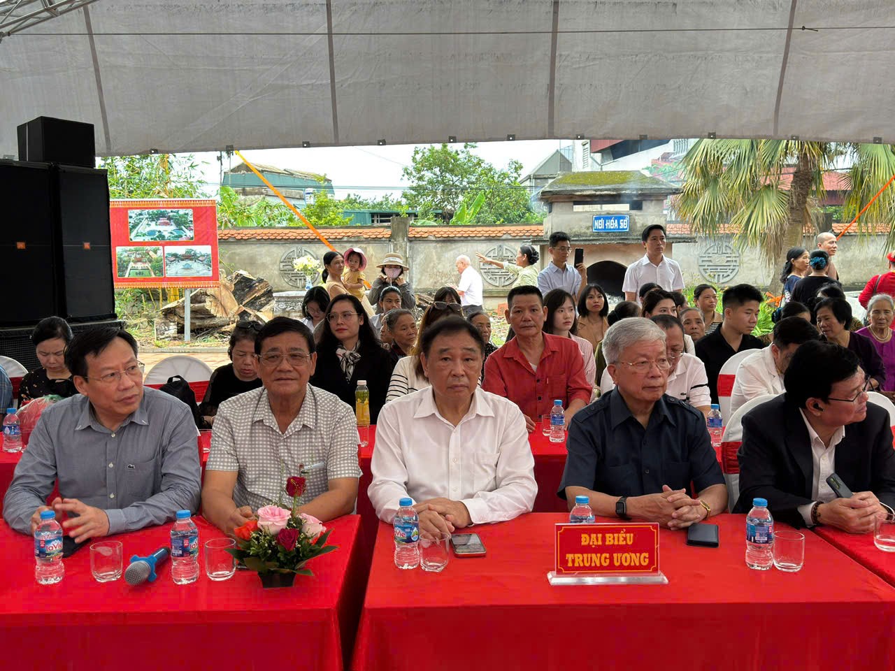 Lễ an vị ngai và bài vị Thánh phụ, Thánh mẫu Đại danh y – Thiền sư Tuệ Tĩnh tại Đền Xưa