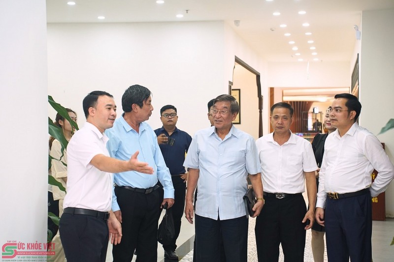 Viện Đông Y Việt Nam ký kết hợp tác toàn diện cùng Tập đoàn Sen Tài Thu: Lan tỏa giá trị y học cổ truyền dân tộc