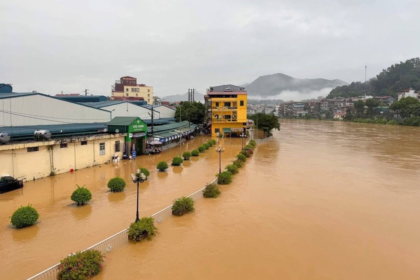 Khẩn trương khắc phục hậu quả mưa lũ tại Cao Bằng, Tuyên Quang, Lào Cai