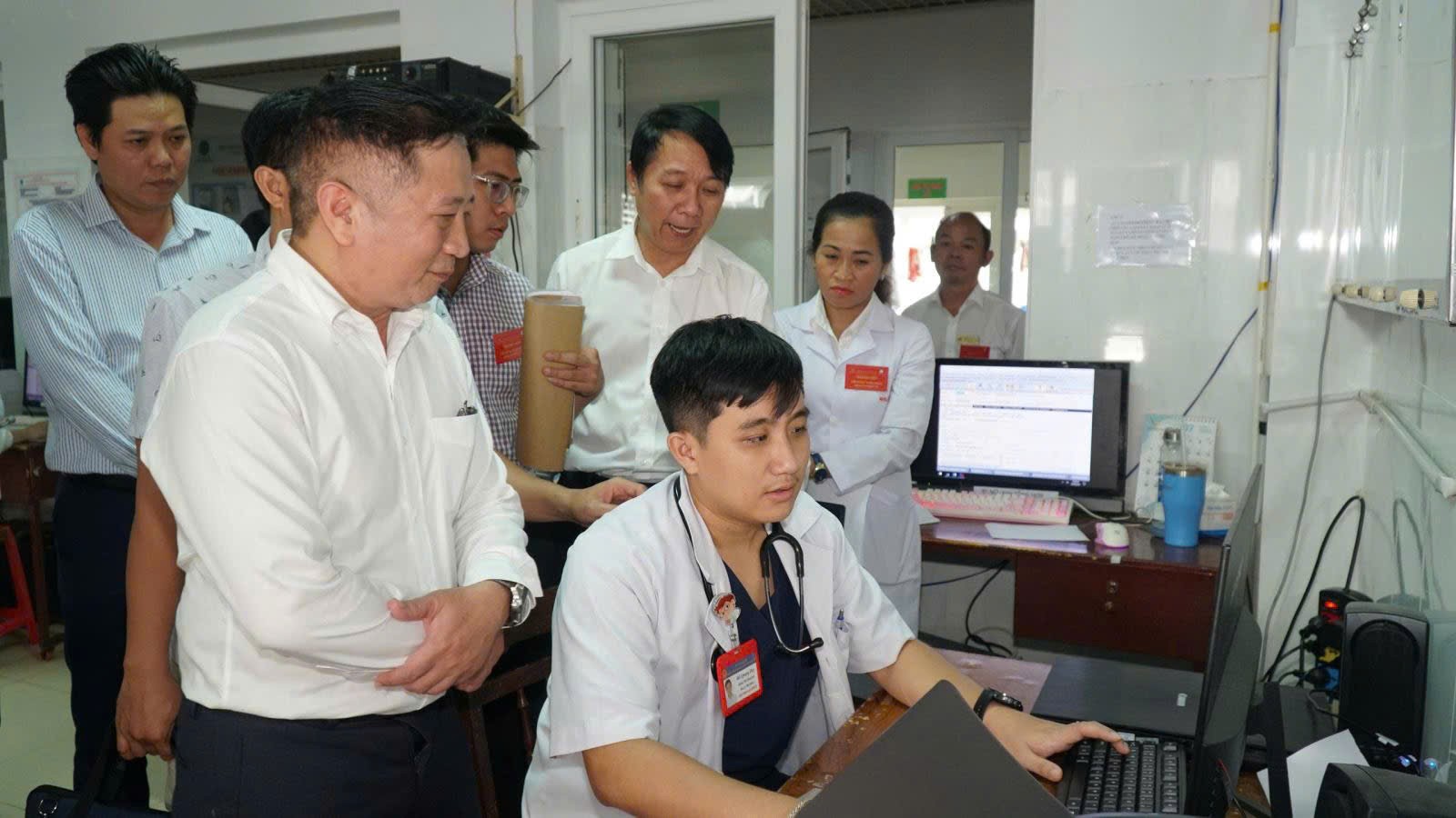 Hồ sơ bệnh án điện tử – Bước tiến số hóa ngành Y tế Hồ sơ bệnh án điện tử – Bước tiến số hóa ngành Y tế