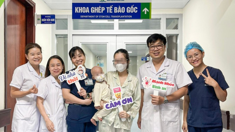 Hồi sinh sự sống cho bé gái mắc suy giảm miễn dịch nặng bằng ghép tế bào gốc