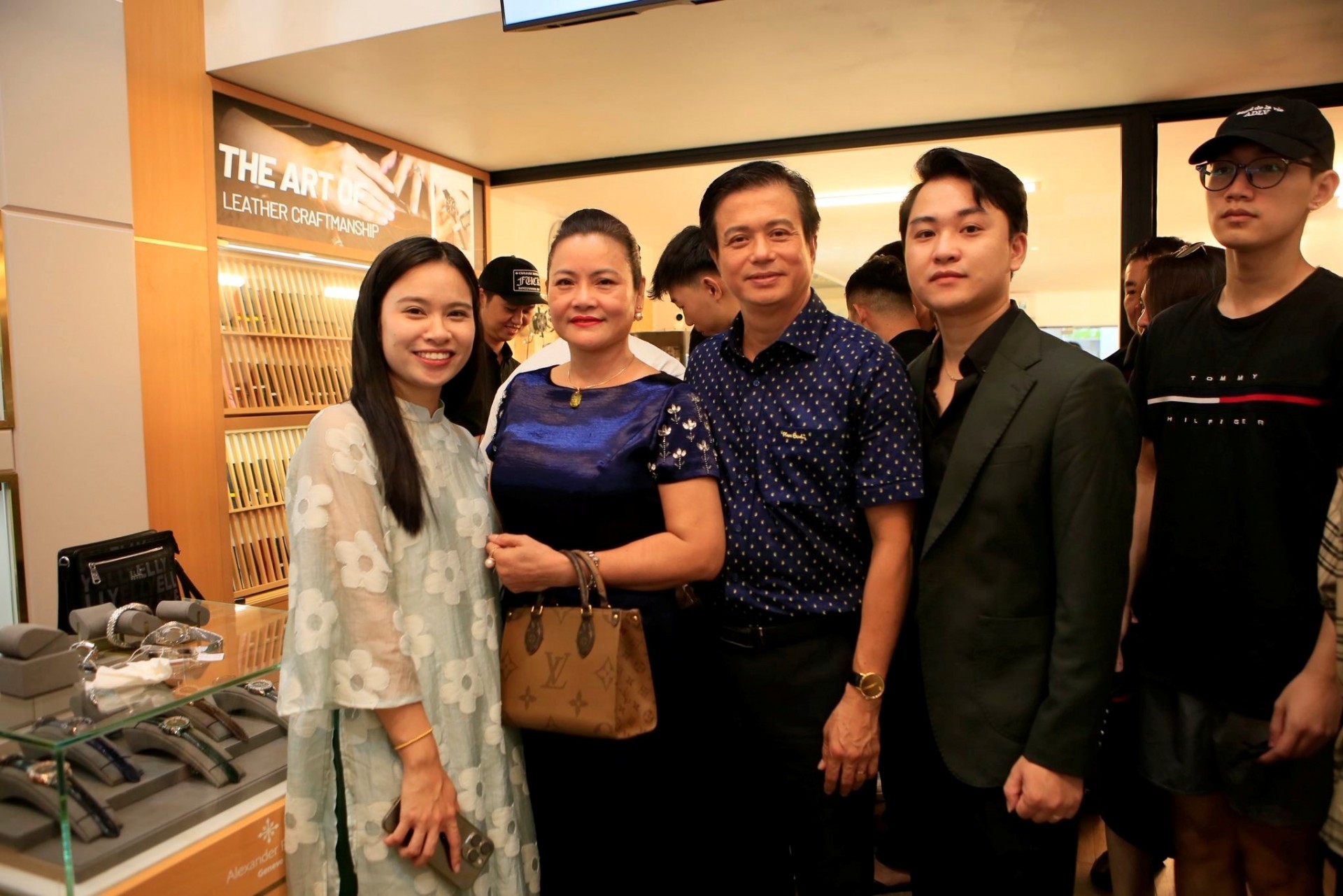 Alexander Ferros khai trương showroom tại Hà Nội: Bước khởi đầu mới cho hành trình chinh phục giới mộ điệu đồng hồ Alexander Ferros khai trương showroom tại Hà Nội: Bước khởi đầu mới cho hành trình chinh phục giới mộ điệu đồng hồ