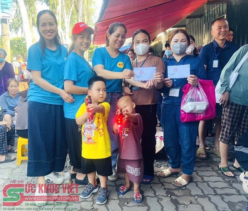 Hội Thiện Nguyện 1979 Việt Nam: Trung thu yêu thương cho các chiến binh nhí – Hành trình 9 năm lan tỏa ánh trăng nhân ái Hội Thiện Nguyện 1979 Việt Nam: Trung thu yêu thương cho các chiến binh nhí – Hành trình 9 năm lan tỏa ánh trăng nhân ái