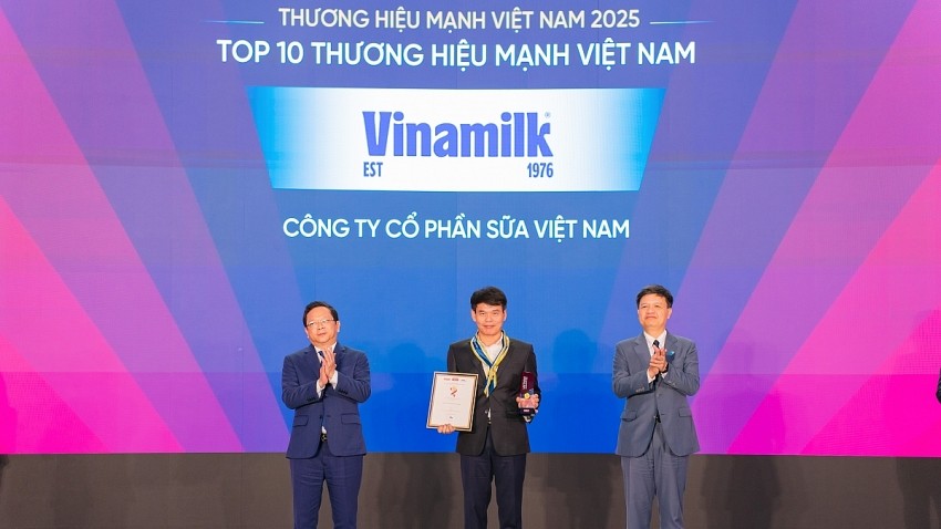Vinamilk - Doanh nghiệp F&B duy nhất được vinh danh Top 10 Thương hiệu Mạnh Việt Nam 2025