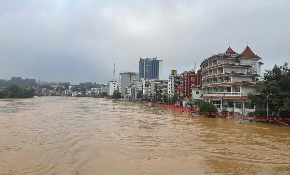 Triển khai ngay các giải pháp cấp bách khắc phục hậu quả bão lũ