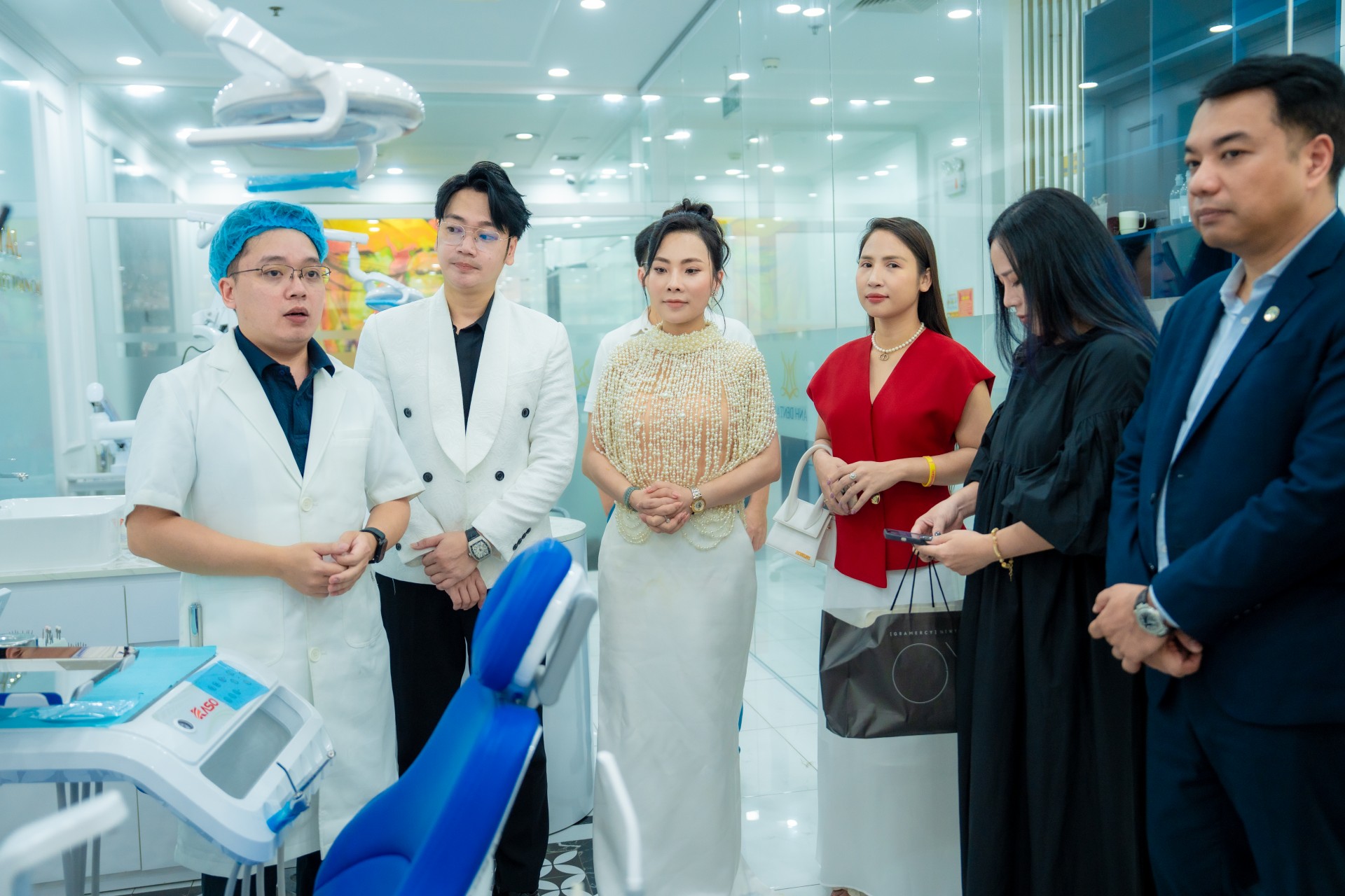 Viện nha khoa thẩm mỹ Anh Dental ra mắt cơ sở Hà Nội – Kiến tạo nụ cười, lan tỏa hạnh phúc