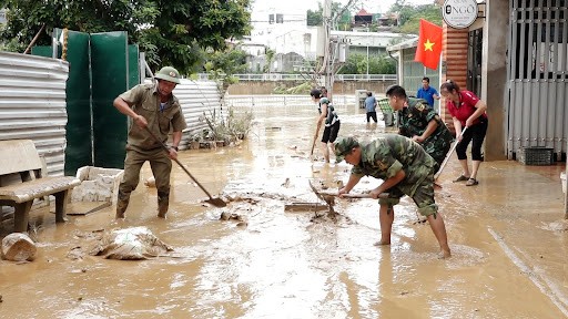 Cảnh báo gia tăng sốt xuất huyết sau mưa bão