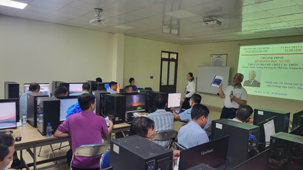 FBU khai giảng lớp “Bình dân học vụ số” đầu tiên: Đưa AI và kỹ năng số tới tận cán bộ cơ sở xã Mê Linh FBU khai giảng lớp “Bình dân học vụ số” đầu tiên: Đưa AI và kỹ năng số tới tận cán bộ cơ sở xã Mê Linh
