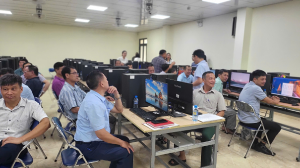 FBU khai giảng lớp “Bình dân học vụ số” đầu tiên: Đưa AI và kỹ năng số tới tận cán bộ cơ sở xã Mê Linh FBU khai giảng lớp “Bình dân học vụ số” đầu tiên: Đưa AI và kỹ năng số tới tận cán bộ cơ sở xã Mê Linh