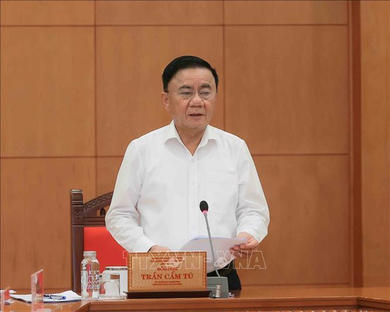 Đồng chí Trần Cẩm Tú, Uỷ viên Bộ Chính trị, Thường trực Ban Bí thư phát biểu chỉ đạo buổi làm việc - Ảnh: TTXVN Đồng chí Trần Cẩm Tú, Uỷ viên Bộ Chính trị, Thường trực Ban Bí thư phát biểu chỉ đạo buổi làm việc - Ảnh: TTXVN