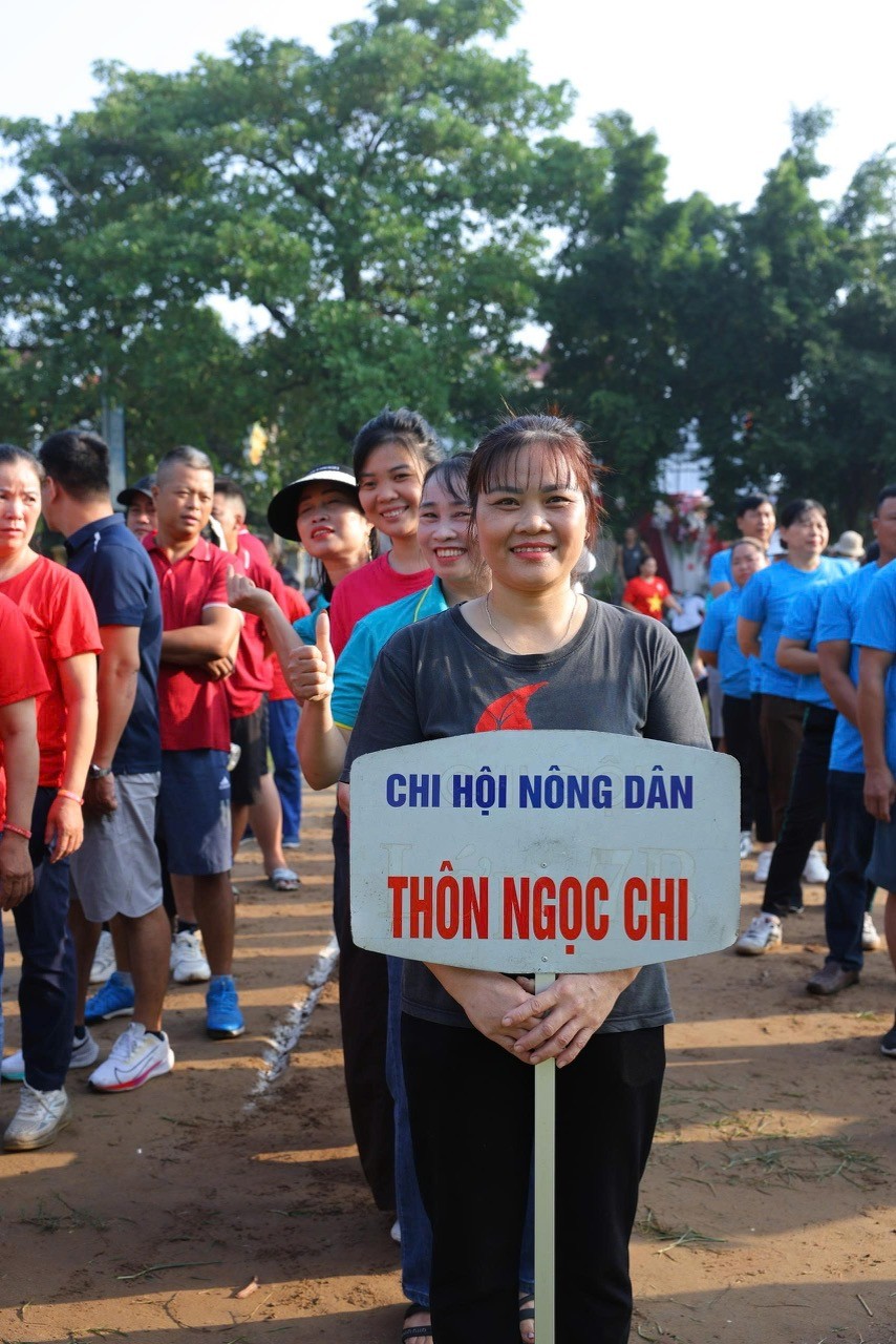 Hội nông dân thôn Ngọc Chi sôi nổi tham gia Giải kéo co truyền thống năm 2025