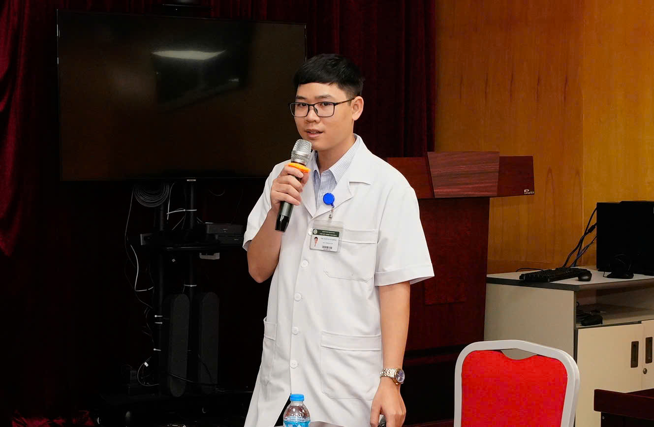 Cảnh báo thanh thiếu niên nhập viện do "phong trào" giảm cân không kiểm soát Cảnh báo thanh thiếu niên nhập viện do "phong trào" giảm cân không kiểm soát